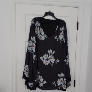 HAODUOYI Black Floral Blouse